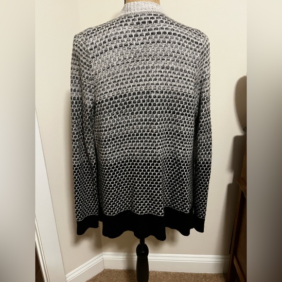 Lou & Grey Open Front Textured Ombre Cardigan – Size Medium - Picture 4 of 7